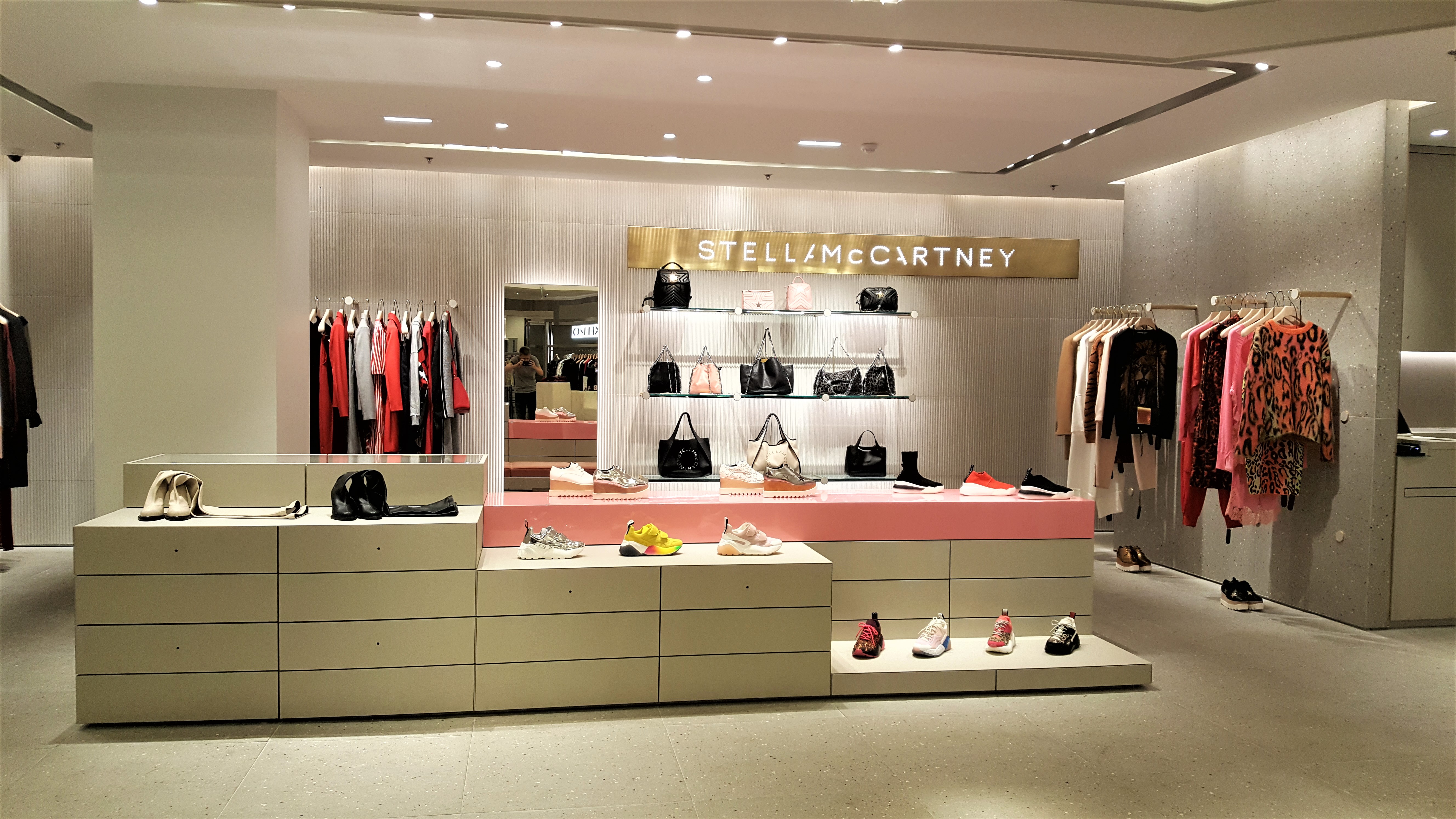 Stella mccartney hotsell galeries lafayette